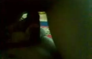 XXX एक औरत फुल सेक्स हिंदी फिल्म कटोरे में चुंबन और उसे पथपाकर
