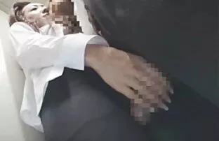 XXX काले चमड़ी लड़की के साथ काले रबर मुर्गा, बिग सेक्सी फिल्म हिंदी में मूवी