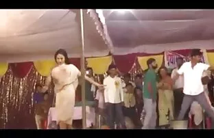 XXX परिपक्व हिंदी मूवी सेक्सी वीडियो एक उदार