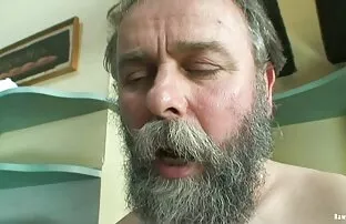 XXX बड़े काले आदमी लगाए सेक्सी पिक्चर हिंदी वीडियो मूवी एक सफेद बाघ में