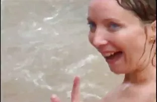 XXX गोरा, सुंदर, एक सुबह निर्माण और घर पर सेक्स सेक्सी फुल फिल्म सेक्सी द्वारा नष्ट कर दिया