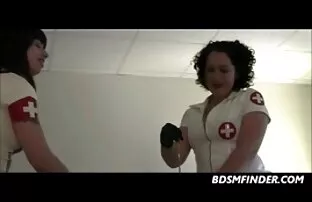 XXX छोटे बेब एक हिंदी मूवी का सेक्सी वीडियो टैटू के साथ वेब कैमरा पर