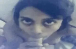 XXX एक सेक्सी मूवी मूवी हिंदी में खिलौना के साथ सेक्सी लड़की