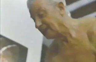XXX दो महिलाओं को लिज़ुन के लिए आमंत्रित बीएफ सेक्सी फिल्में मूवी किया गया
