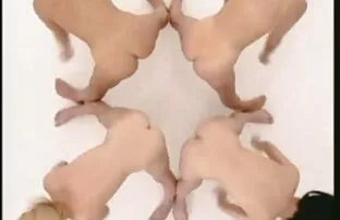 XXX एक मुर्गा के साथ एक काला आदमी दिया सभी छेद करने के ब्लू मूवी सेक्सी इंडियन लिए युवा सुनहरे बालों वाली