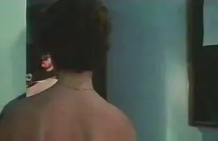 XXX एक आदमी फुल हिंदी सेक्सी मूवी को अपने हाथों को उतारने के लिए ध्वज को मोड़ना चाहिए