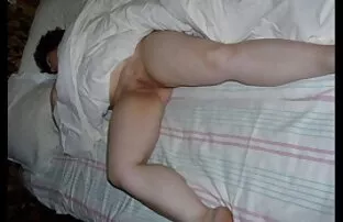 XXX छोटे स्कर्ट में भावुक ब्लू मूवी सेक्सी इंडियन लड़की एक पड़ोसी के साथ उसके पति का चक्कर है