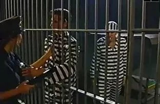 XXX युवा खरीदारों को विक्रेताओं के प्यार से लुभाया जाता है सेक्सी फिल्म हिंदी मूवी